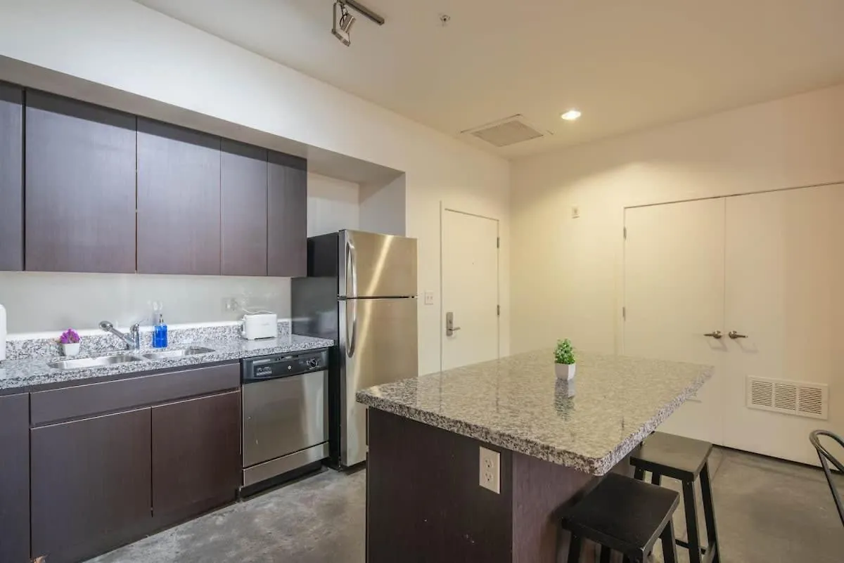 Appartamento Stylish 2Bd - Cdt - Gym, Pool, Parking - Sleep 8 Phoenix