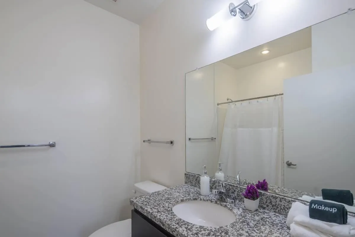 Appartamento Stylish 2Bd - Cdt - Gym, Pool, Parking - Sleep 8 Phoenix