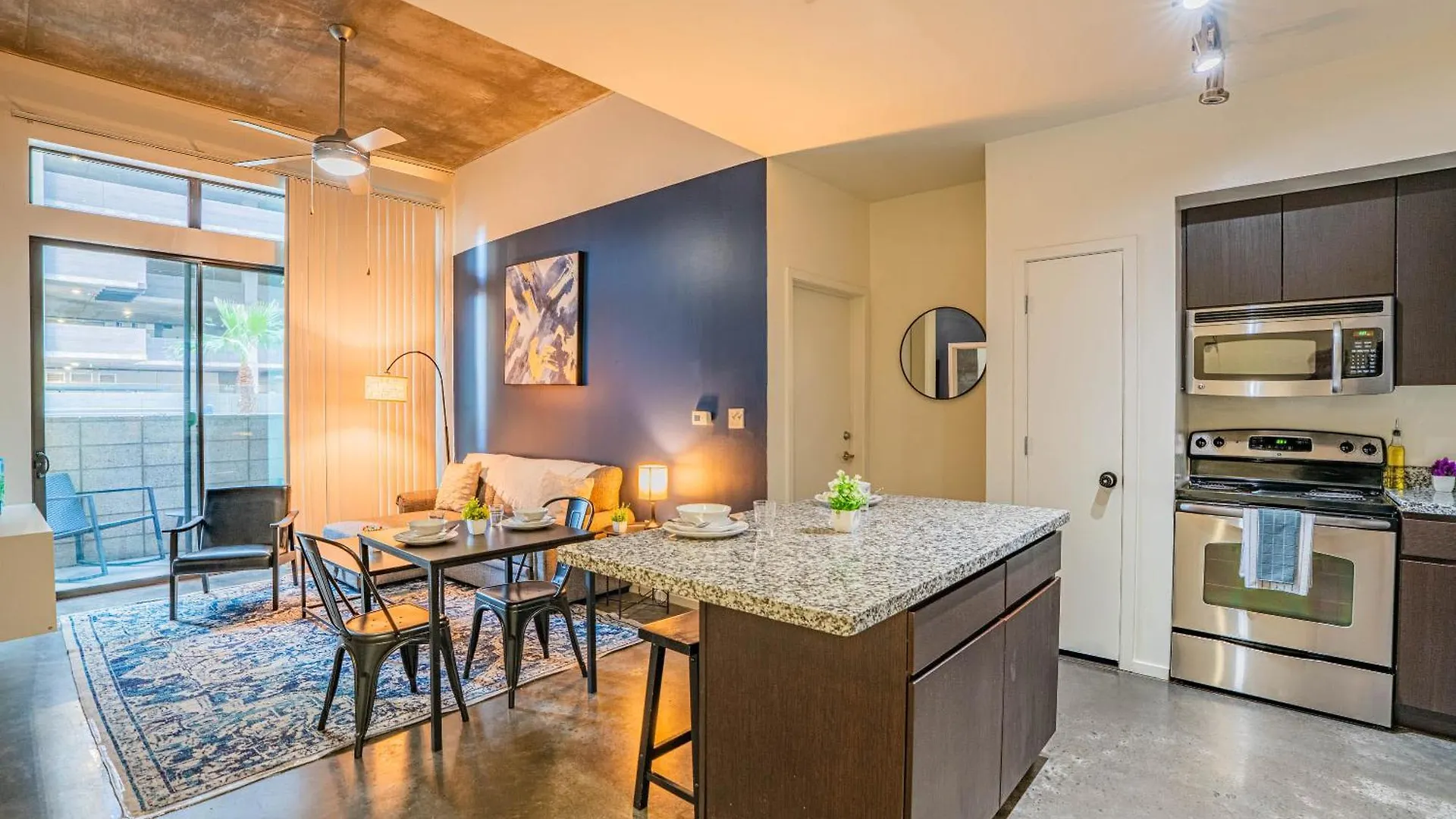 Appartamento Stylish 2Bd - Cdt - Gym, Pool, Parking - Sleep 8 Phoenix