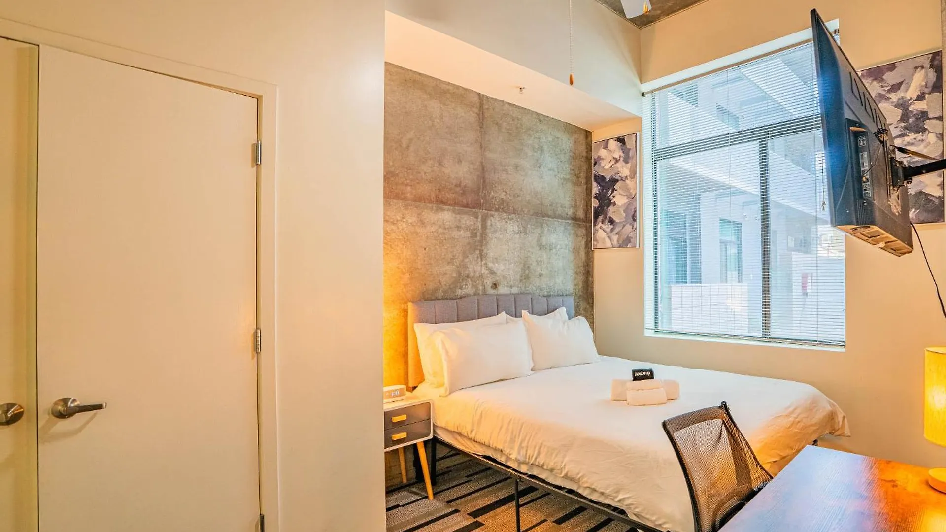Appartamento Stylish 2Bd - Cdt - Gym, Pool, Parking - Sleep 8 Phoenix